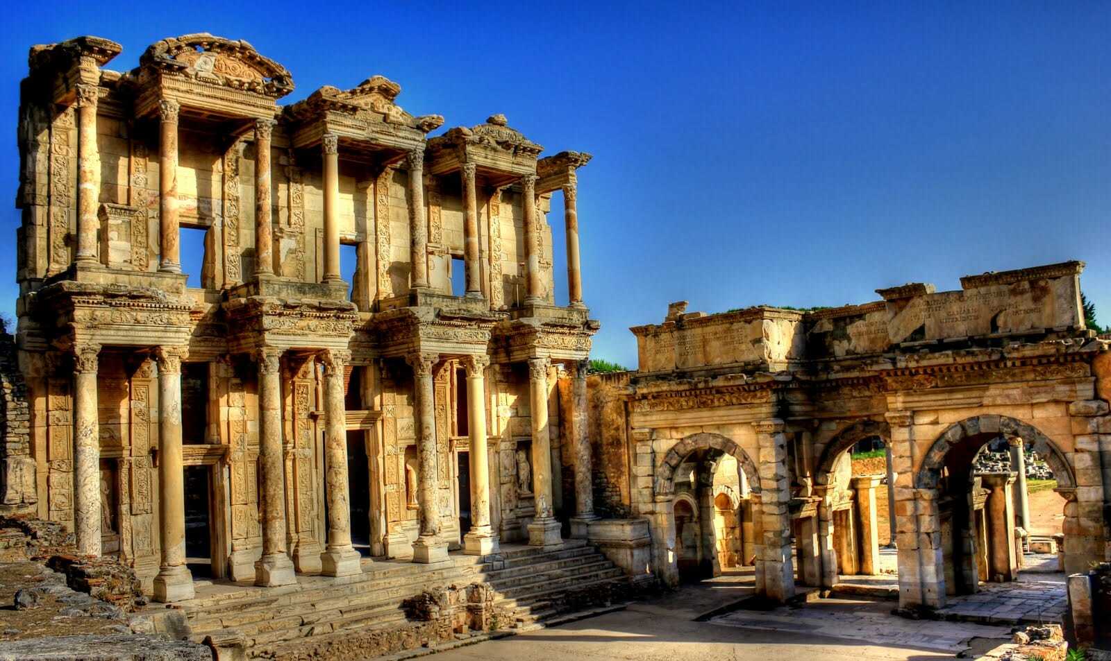 travel from ephesus to istanbul